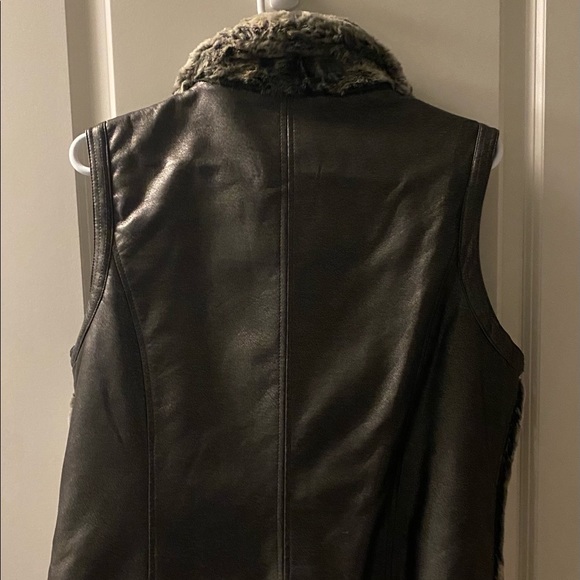 Faux Fur Vest - Picture 2 of 2